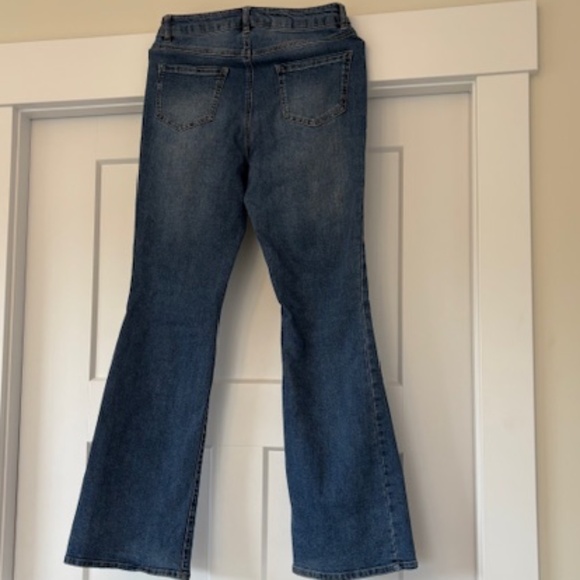 Womens Jeans - Picture 2 of 2